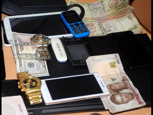 Matrimonial racket busted, 4 held