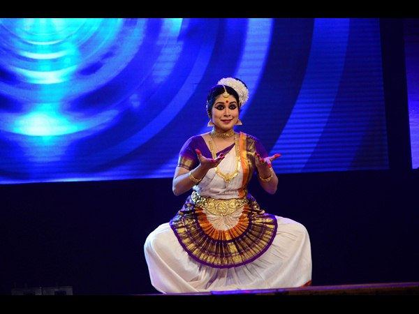 కెసిఆర్: కేరళీయులు