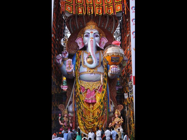 ఖైరతాబాద్ మహాగణపతి