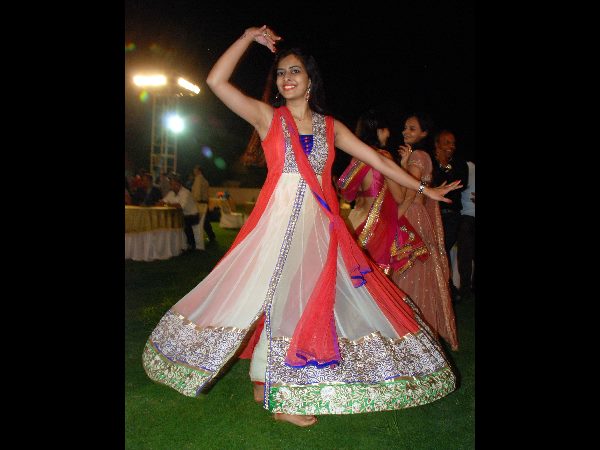 దాండియా సందడి దాండియా సందడి