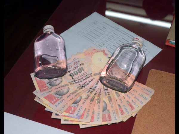 ఏసిబి దాడులు