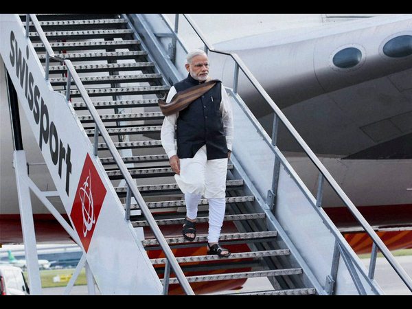 డబ్లిన్‌లో ప్రధాని మోడీ: 60ఏళ్ల తర్వాత ఐర్లాండ్‌కు 