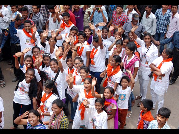  ఖైరతాబాద్ గణేష్ నిమజ్జన తీరు సాగిందిలా