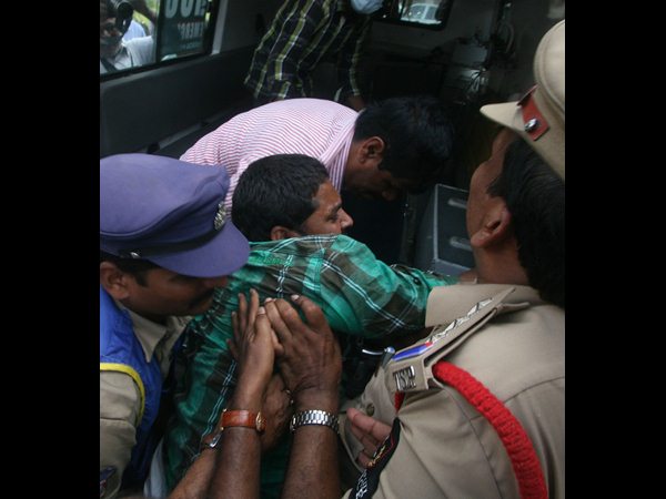  అసెంబ్లీ ఎదుట పురుగుల మందు తాగిన రైతు సమ్మయ్య