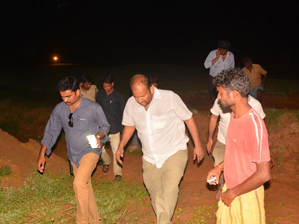 భోగాపురం బీచ్‌లో అదితి మృతదేహం