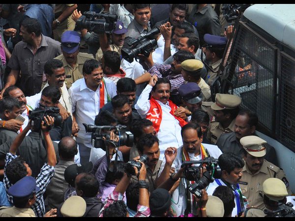 విపక్షాల ఆందోళన