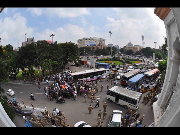 విపక్షాల ఆందోళన