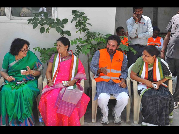 విపక్షాల ఆందోళన