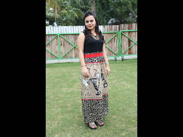  గుజరాతీ ముద్దుగుమ్మలకు బ్యూటీ పాఠాలు 