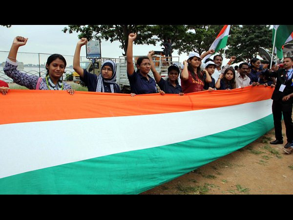 అతిపెద్ద జాతీయ జెండా