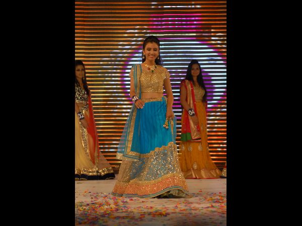 ముద్దుగుమ్మల ఫ్యాషన్‌షో