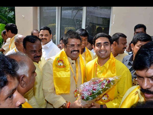 నారా లోకేష్