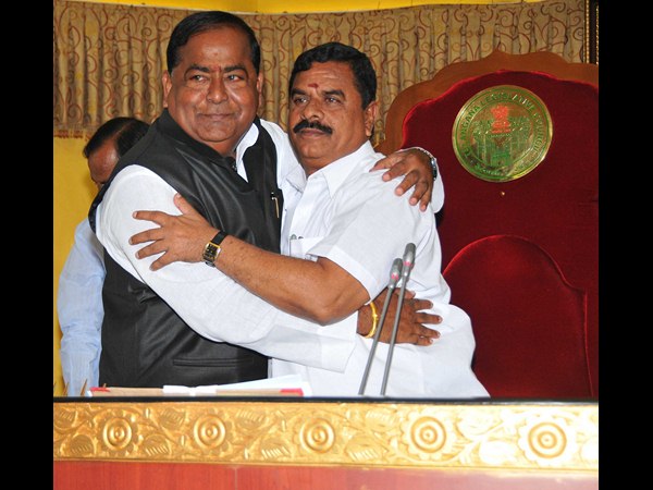 విద్యాసాగర్‌కు అభినందనలు