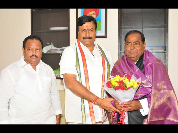 విద్యాసాగర్‌కు అభినందనలు
