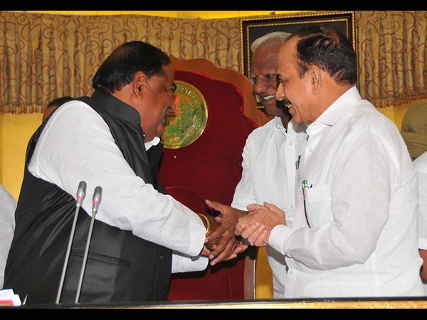 విద్యాసాగర్‌కు అభినందనలు
