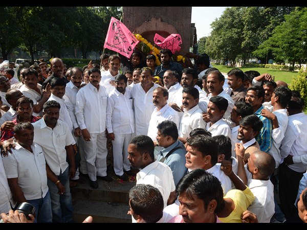 విద్యాసాగర్‌కు అభినందనలు