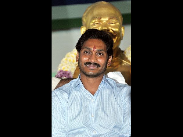 వైయస్ జగన్