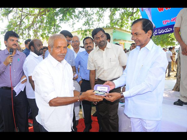 కెసిఆర్