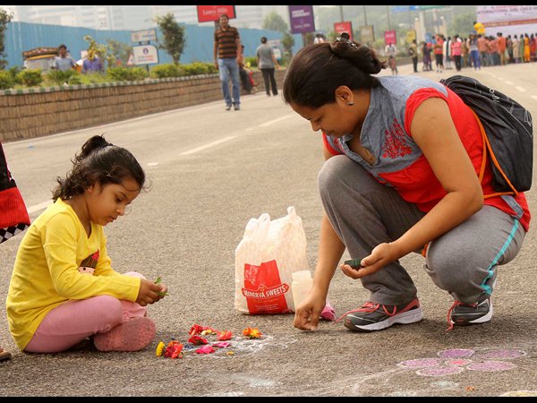 రాహ్‌గిరిలో బతుకమ్మ సందడి
