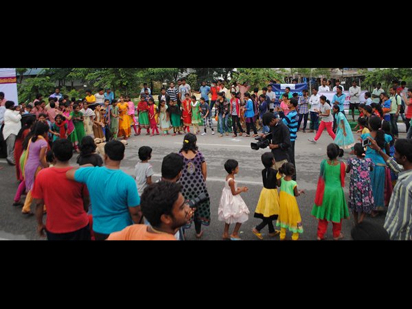 రాహ్‌గిరిలో బతుకమ్మ సందడి