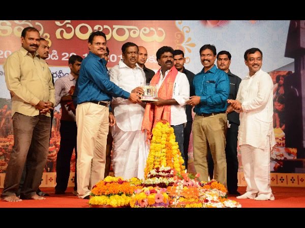 బతుకమ్మ సంబరాలు బతుకమ్మ సంబరాలు