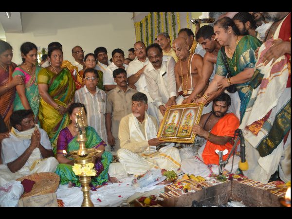 Chandrababu collects soil from Naravaripalle, Lokesh from Nimmakuru