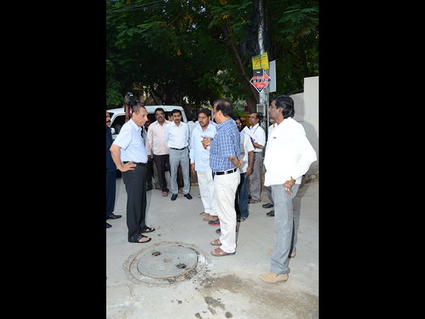 గవర్నర్ పరిశీలన