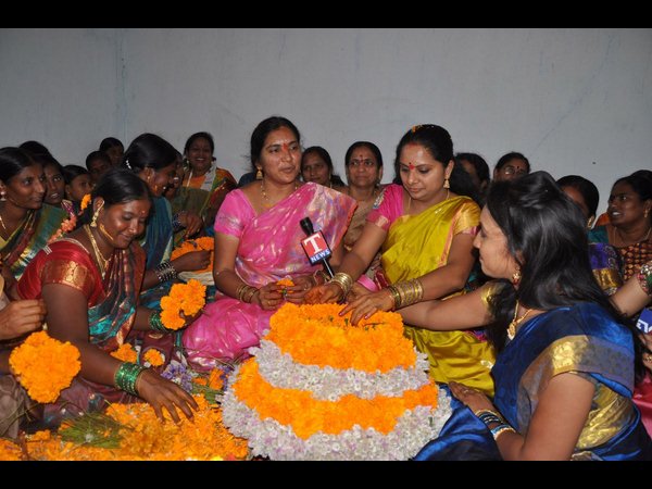 బతుకమ్మ సంబరాలు