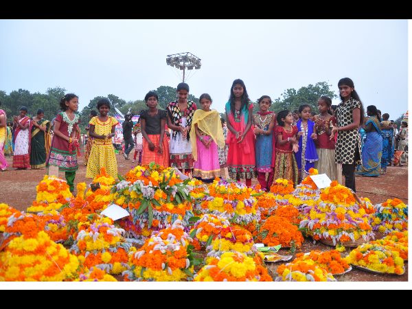 బతుకమ్మ సంబరాలు