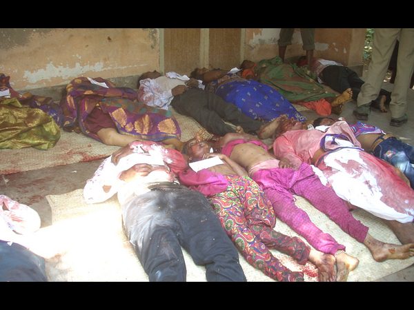 పెళ్లి బృందంలో 15 మంది దుర్మరణం