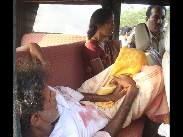 పెళ్లి బృందంలో 15 మంది దుర్మరణం