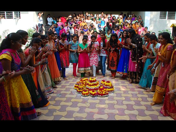 బతుకమ్మ