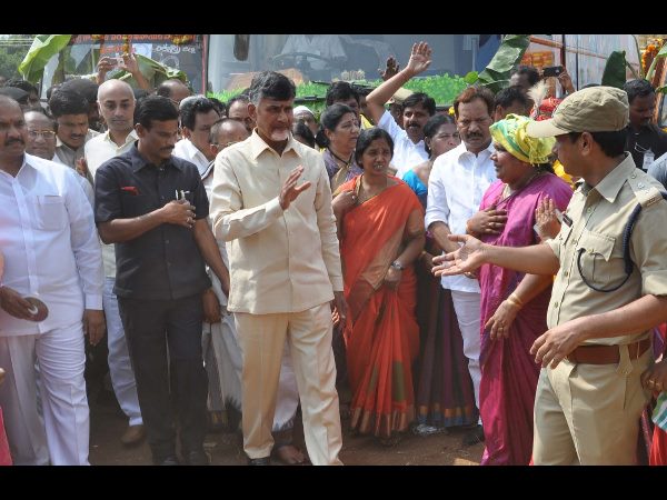 పవిత్ర జలాలు