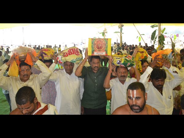 తెలంగాణ నేతలు