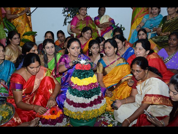 సద్దుల బతుకమ్మ