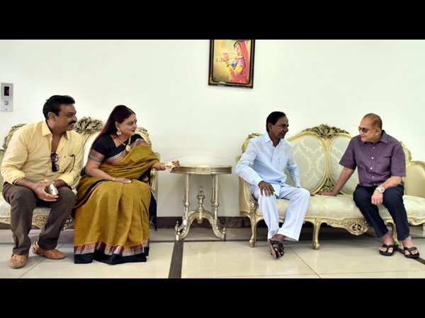 Super star Krishna meets KCR in camp office