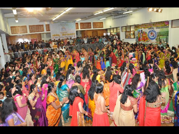 బతుకమ్మ-దసరా వేడుకలు