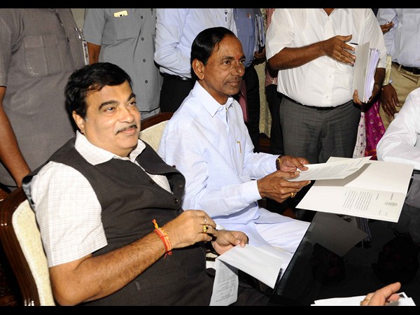 రుణ పరిమితి పెంచండి: జైట్లీతో కేసీఆర్‌