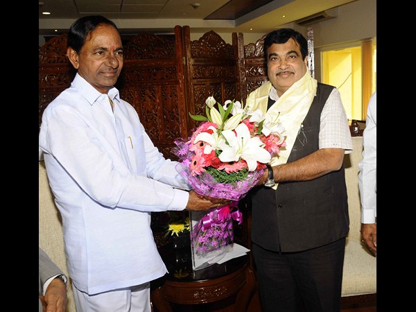 రుణ పరిమితి పెంచండి: జైట్లీతో కేసీఆర్‌