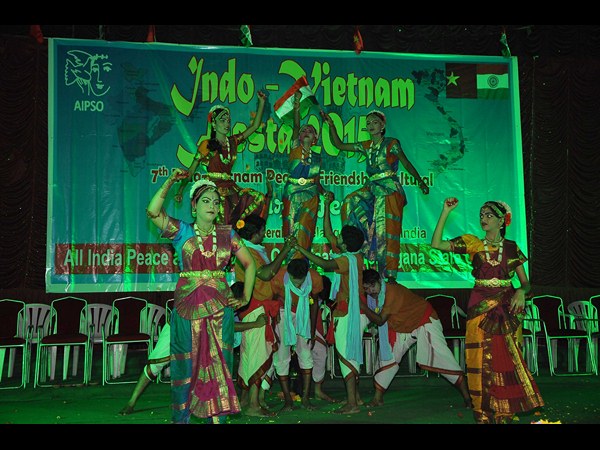 ఘనంగా ఇండో-వియత్నాం కల్చరల్ ఫెస్ట్
