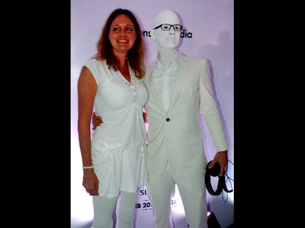  నగరంలో డీజే వైట్ సందడి