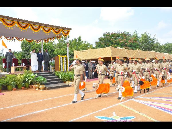 పాసింగ్ ఔట్ పరేడ్
