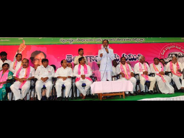 Nitish Kumar is praising our water grid: KCR