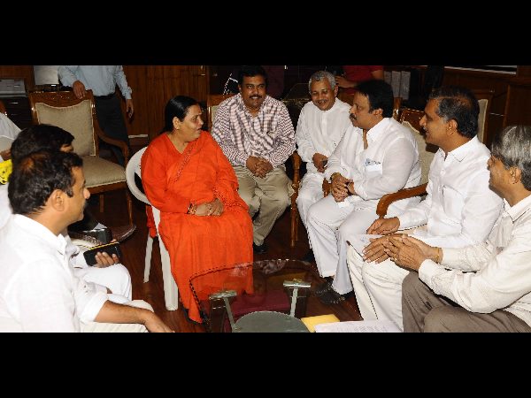 కేంద్రమంత్రితో హరీశ్