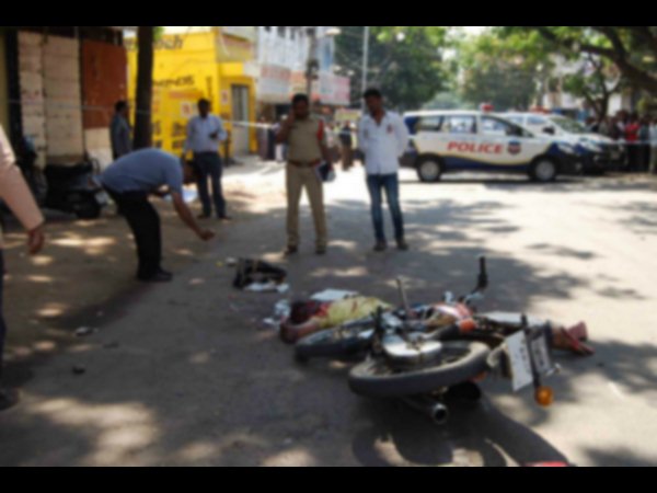 భయం గొలిపేలా నాంపల్లిలో రౌడీషీటర్ దారుణ హత్య 