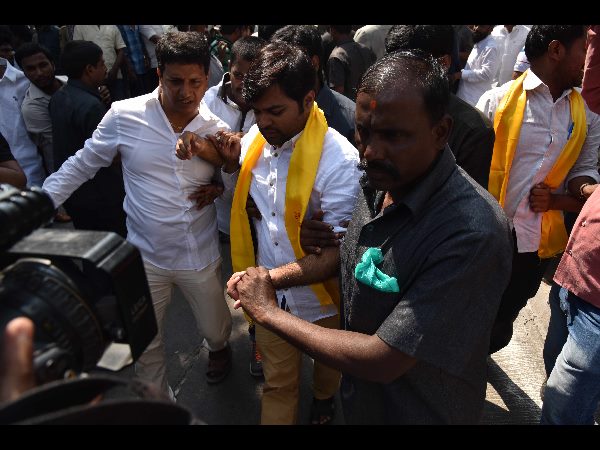  ధర్నా