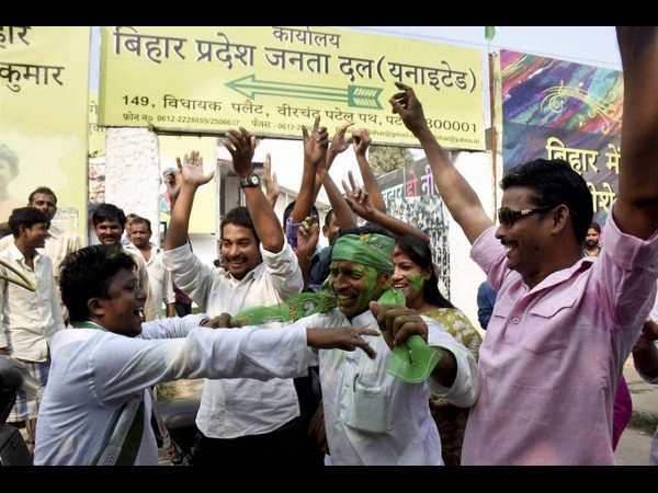 Live Updates: Bihar Assembly Elections: Counting of votes from 8 am