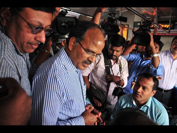 ఆలస్యంగా ఎంఎంటీఎస్‌ రైళ్లు