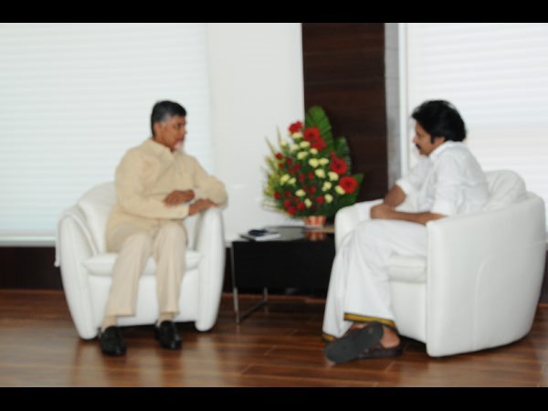 చంద్రబాబుతో పవన్ భేటీ ఇలా..