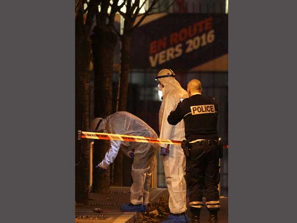 కేఫ్ లోకి పరుగు